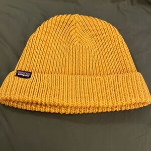 Men’s Patagonia fisherman’s rolled beanie in mustard yellow